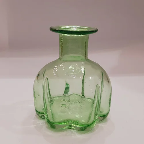 گلدان شیشه ای دستساز سیب کوچک سبز