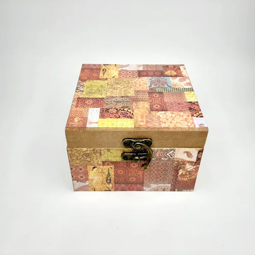 باکس چوبی ۱۲×۱۲ کد bm۵4