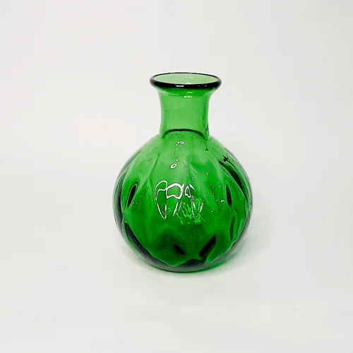 گلدان شیشه ای کوچک سبز