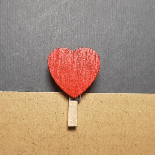 گیره چوبی قلبی بسته ۴ عددی
